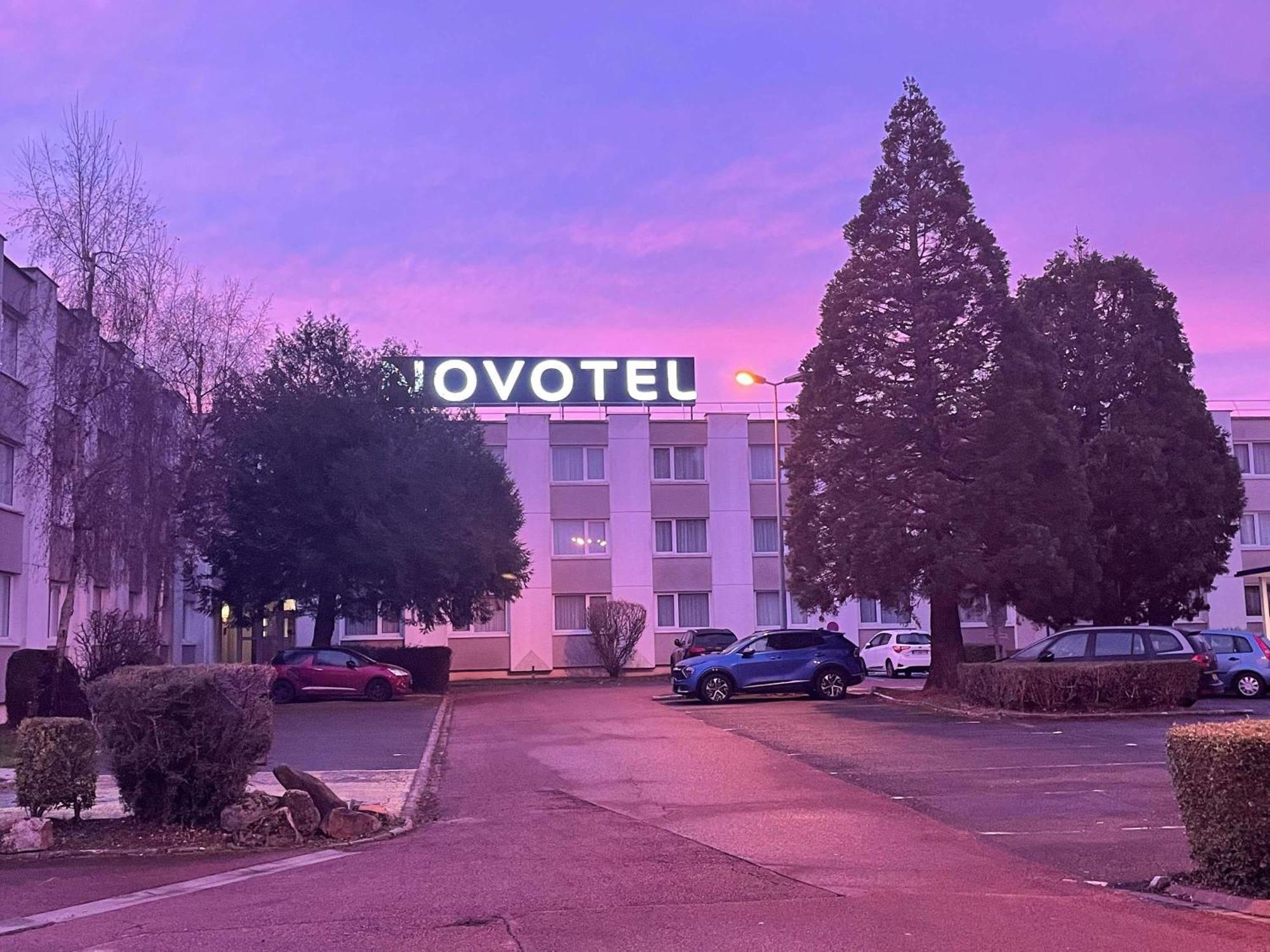 Novotel Saclay Eksteriør billede