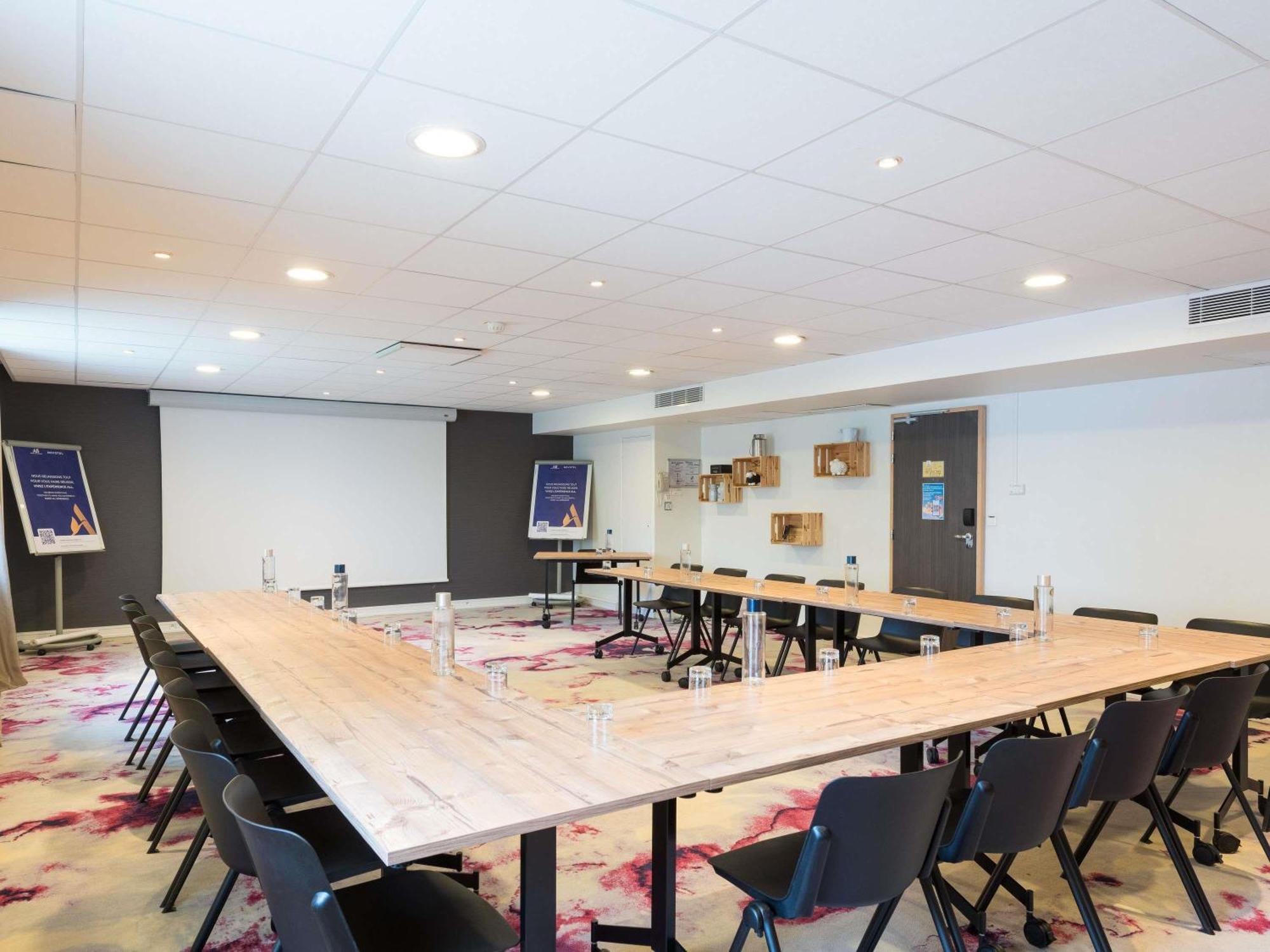 Novotel Saclay Eksteriør billede
