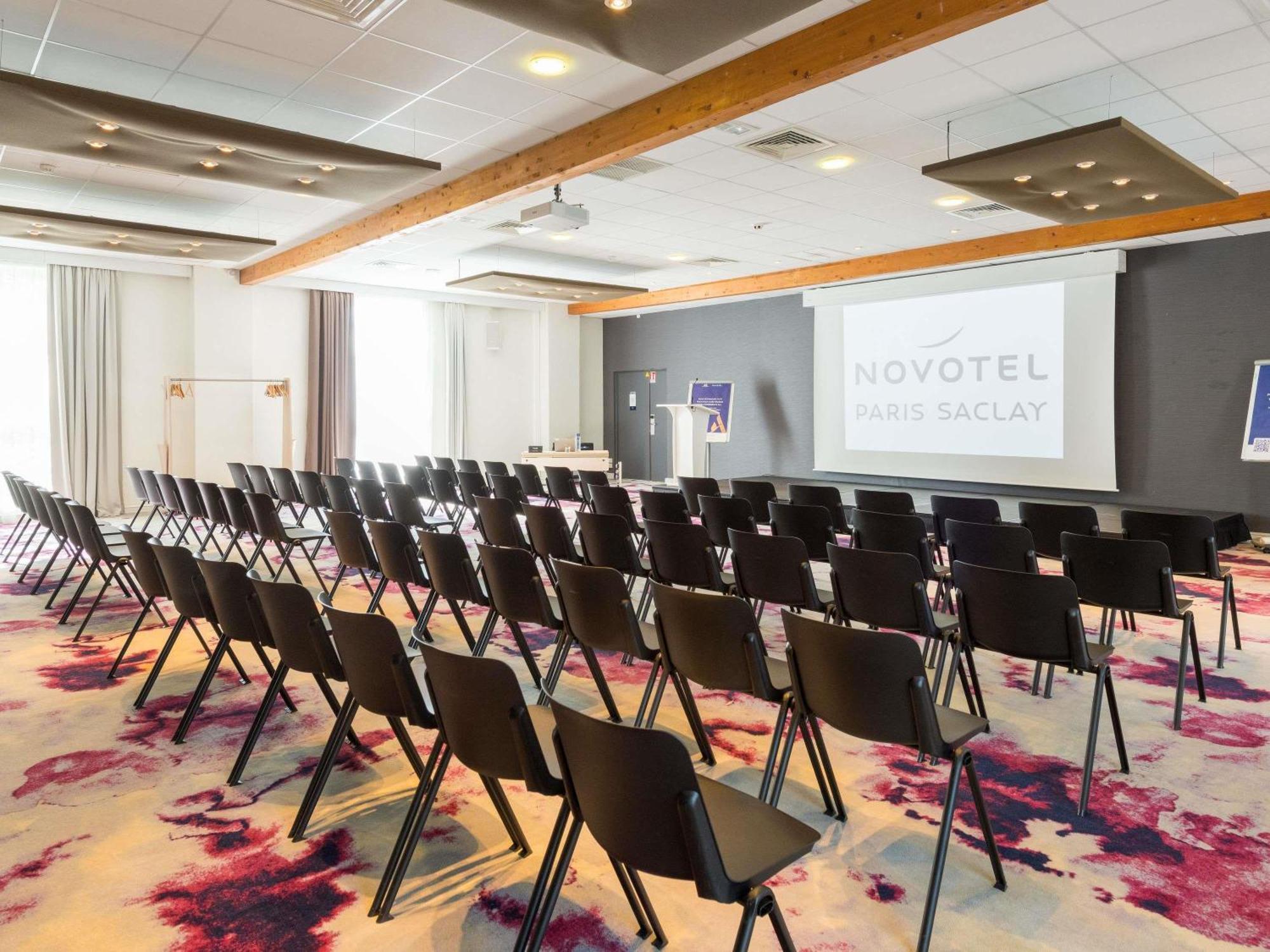 Novotel Saclay Eksteriør billede