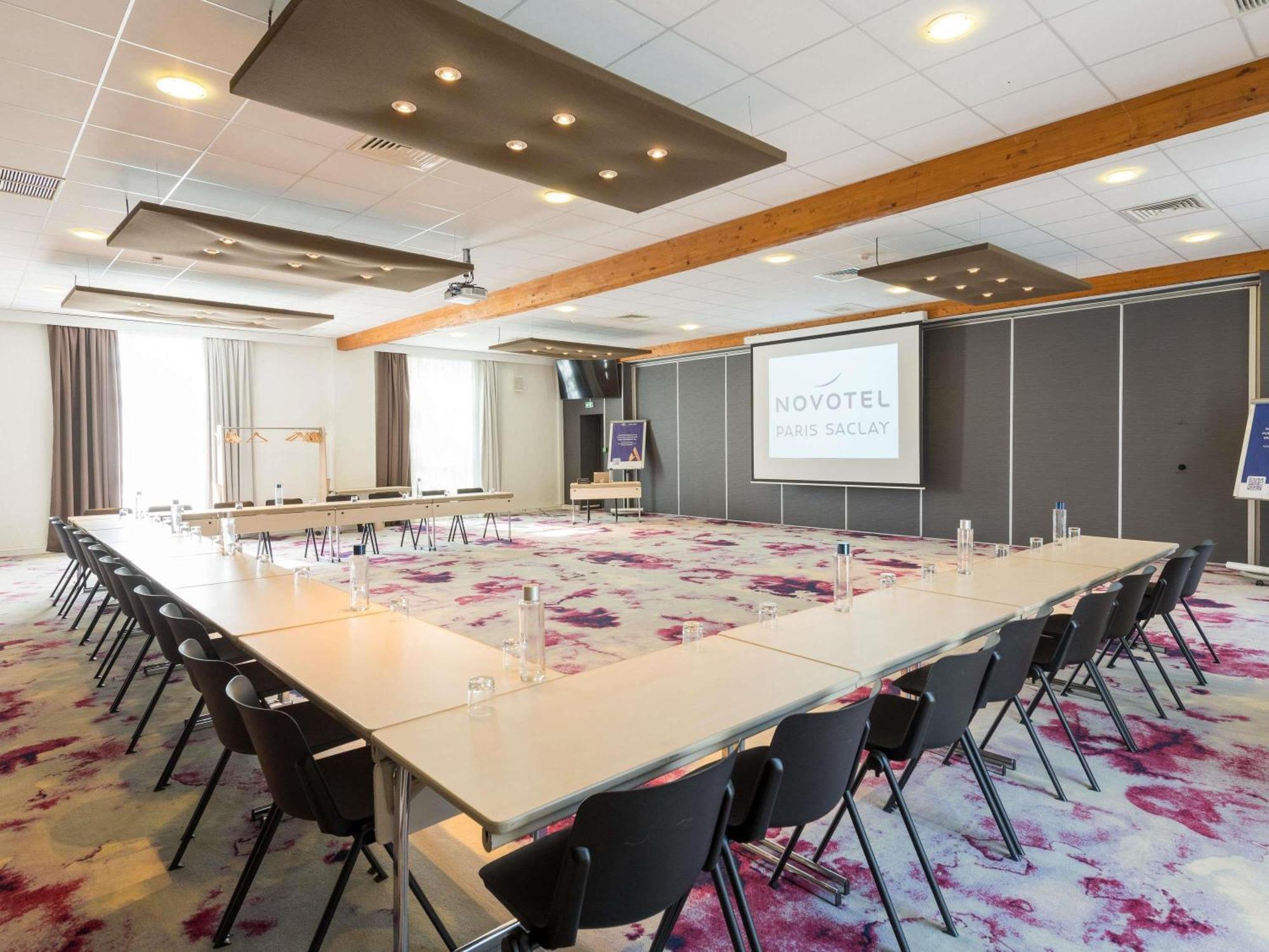 Novotel Saclay Eksteriør billede
