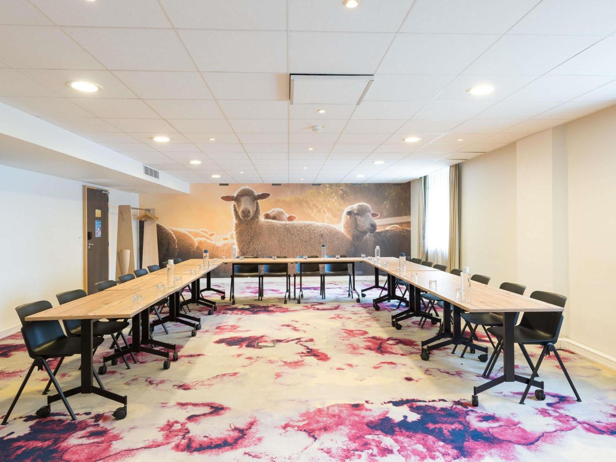 Novotel Saclay Eksteriør billede