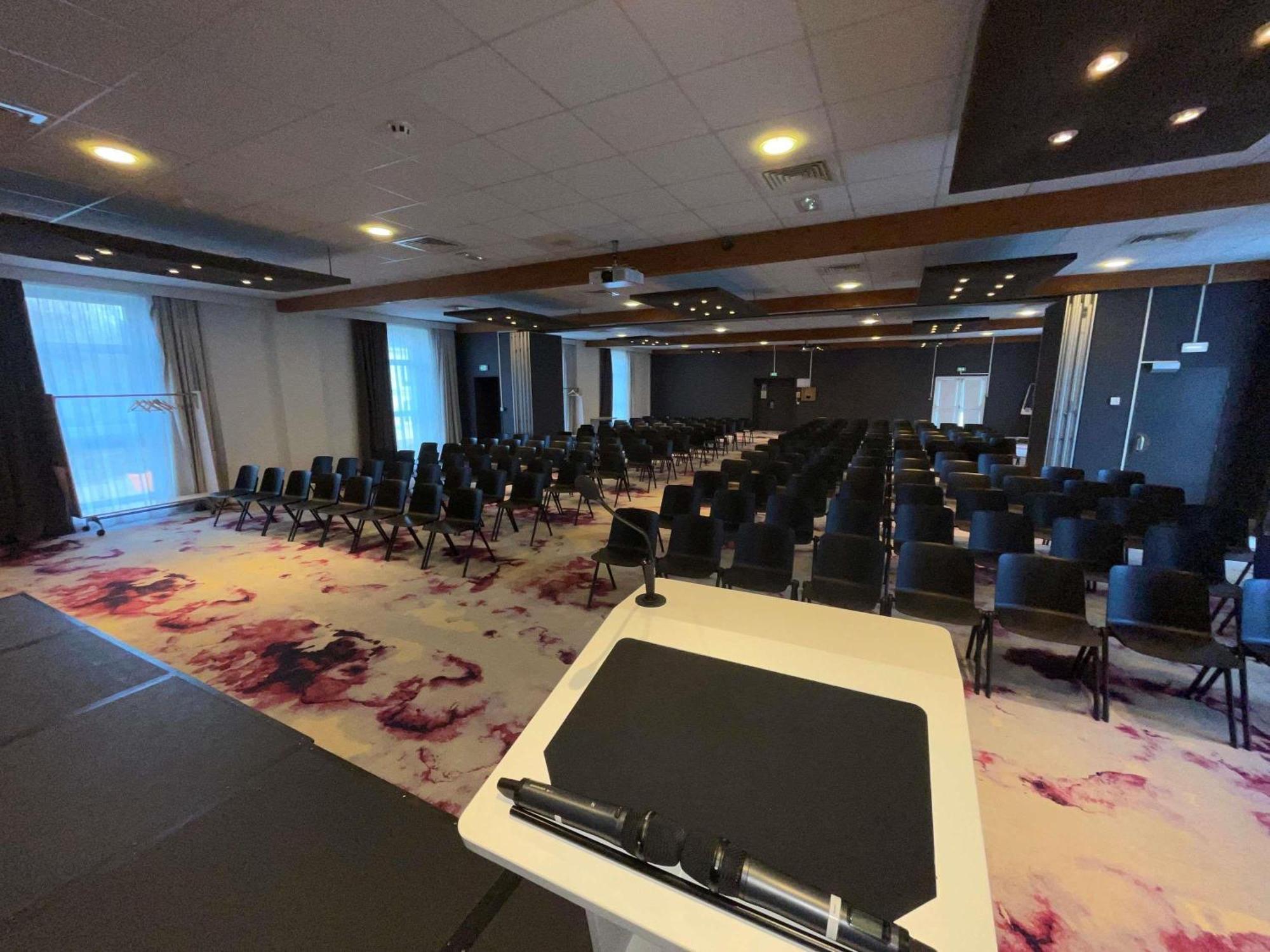 Novotel Saclay Eksteriør billede