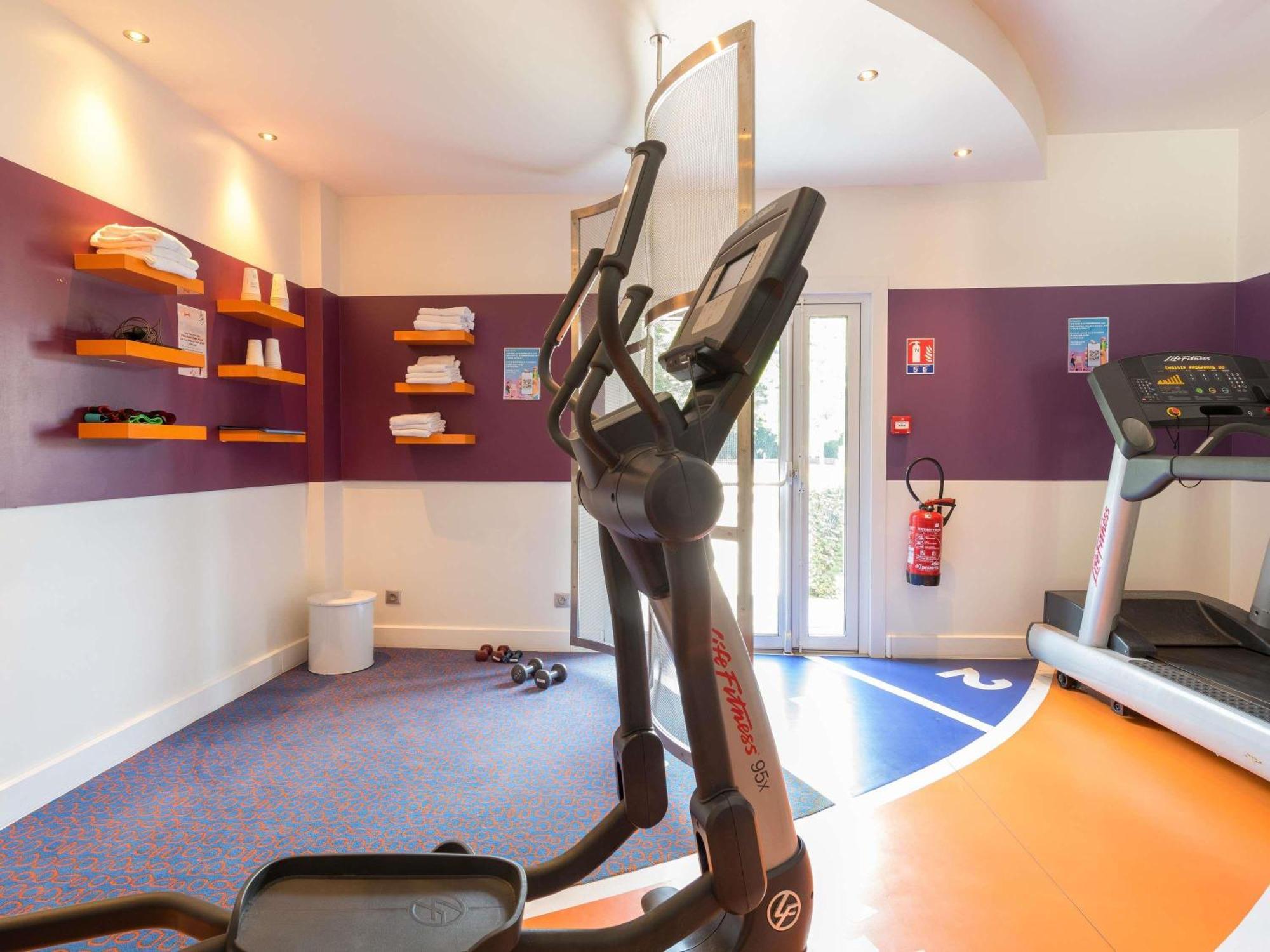 Novotel Saclay Eksteriør billede