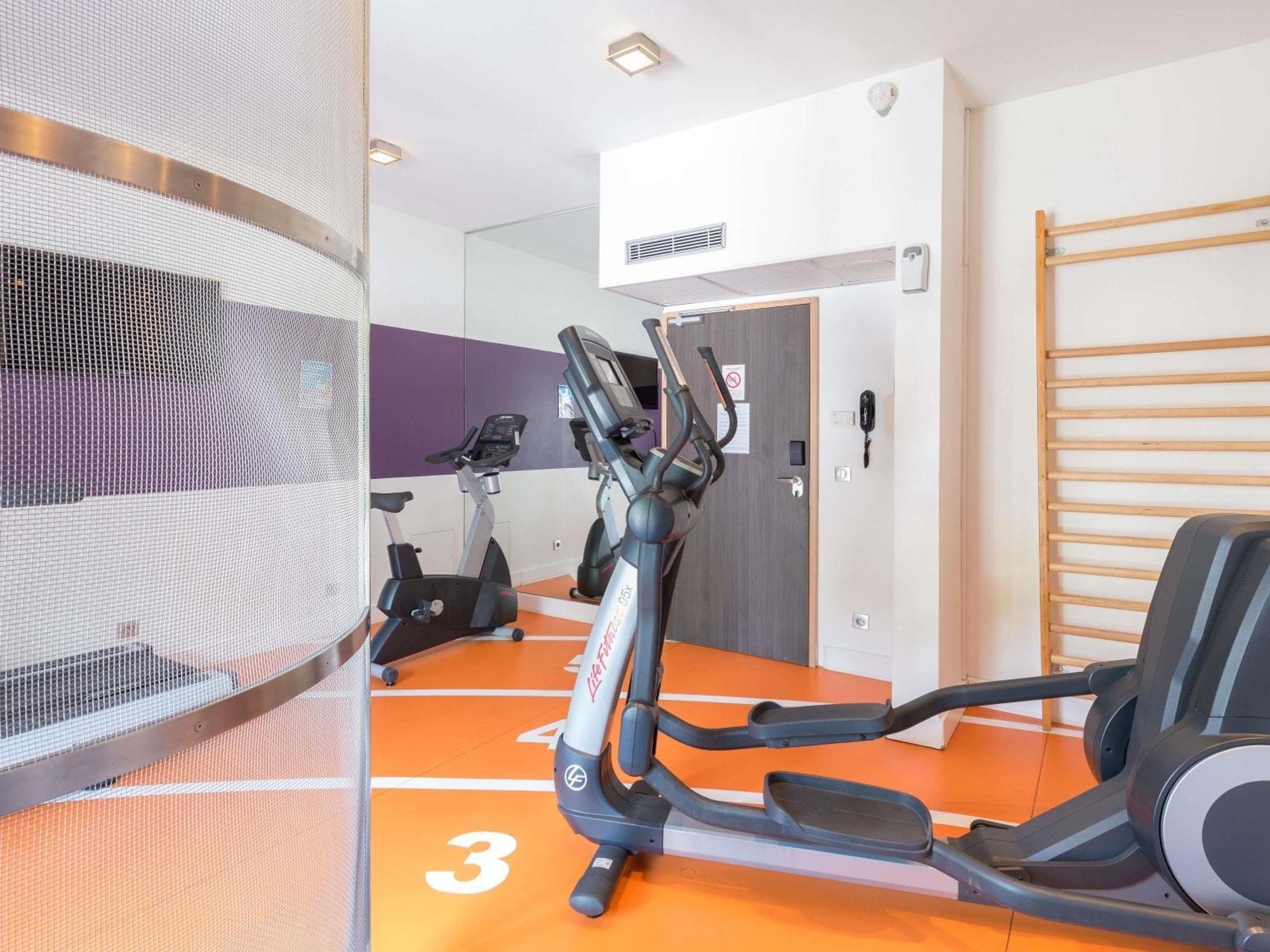 Novotel Saclay Eksteriør billede